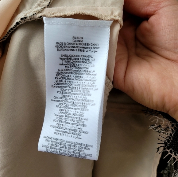 BCBG MAXAZRIA Lace tiered dress - Picture 5 of 10